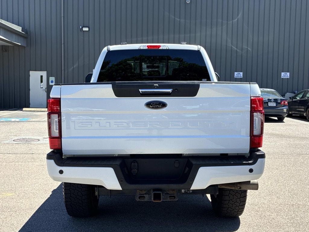Used 2022 Ford F250 Lariat w/ Black Appearance Package AWD/4WD image 6