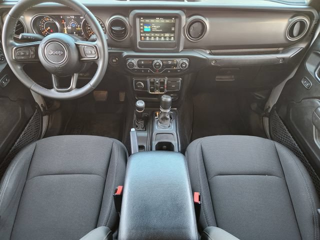 Certified 2022 Jeep Gladiator Overland AWD/4WD image 26