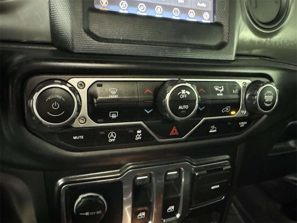 Used 2023 Jeep Wrangler Sport S image 24