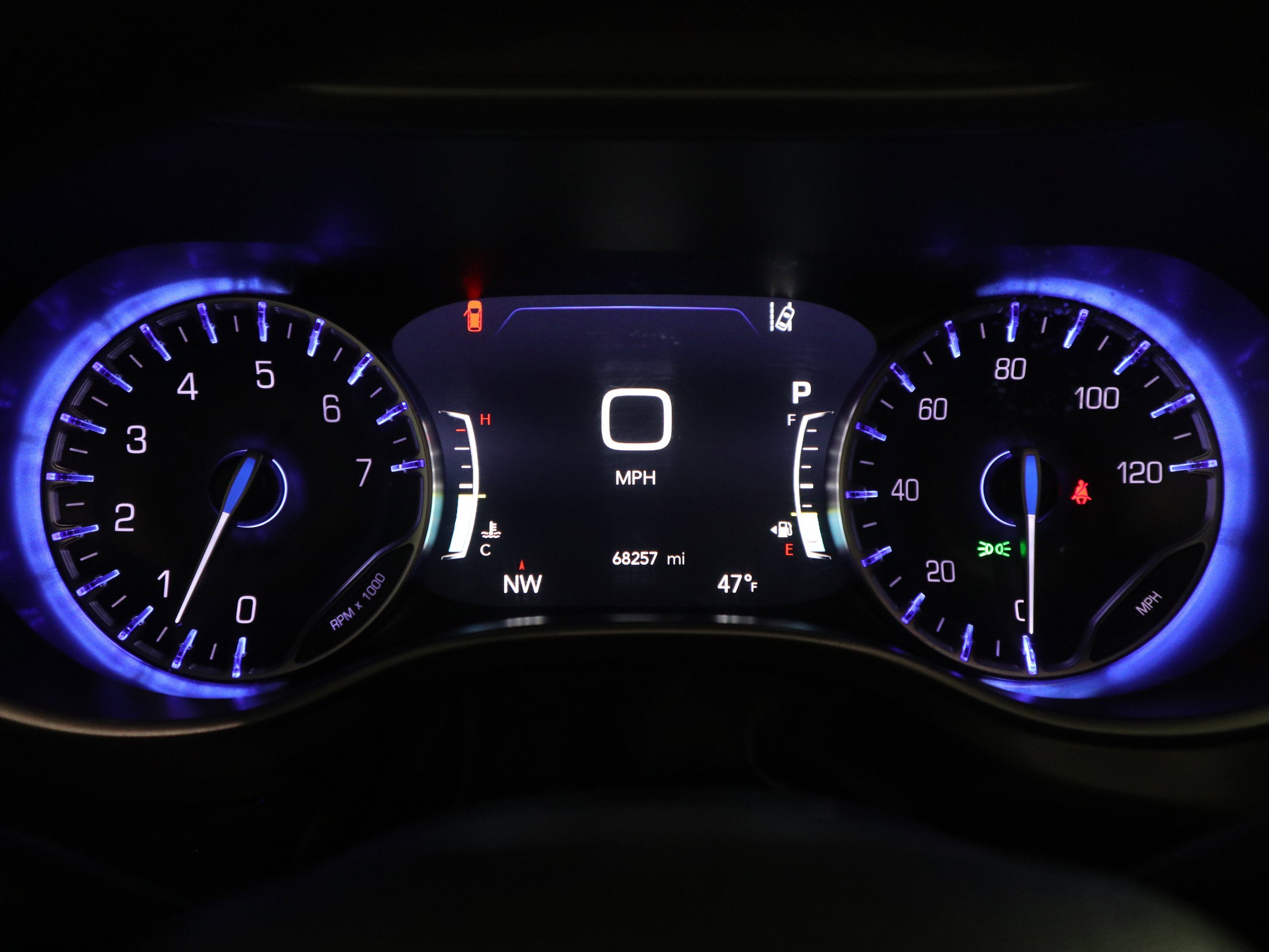 Used 2024 Chrysler Pacifica Touring-L image 18