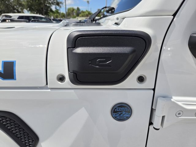 Used 2021 Jeep Wrangler Unlimited Rubicon 4xe w/ Steel Bumper Group AWD/4WD image 17