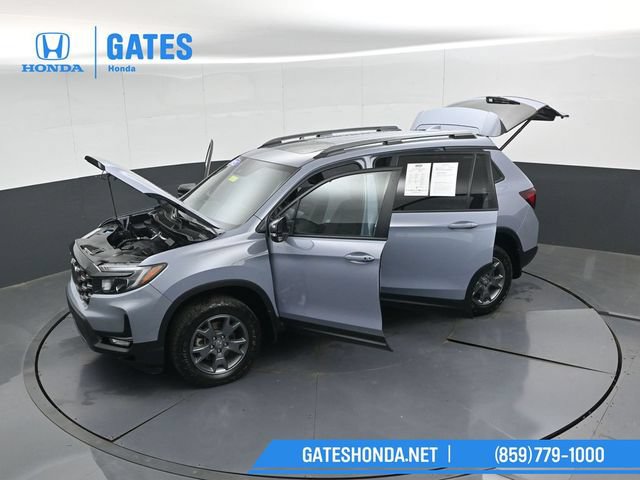 Certified 2025 Honda Passport TrailSport image 56