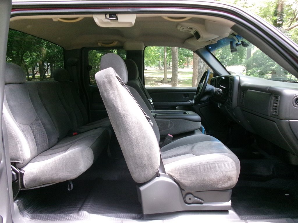 Used 2004 Chevrolet Silverado 1500 LS RWD image 21