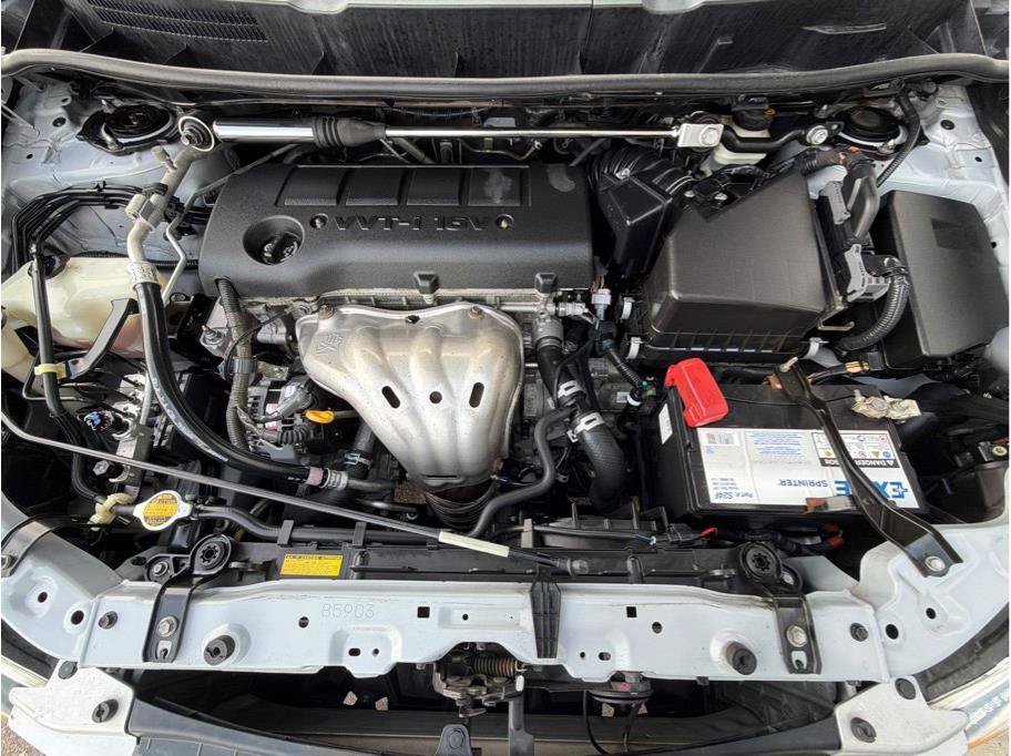 Used 2009 Toyota Matrix XRS FWD image 22