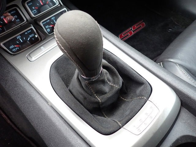 Used 2015 Chevrolet Camaro SS w/ SS Performance Package image 23