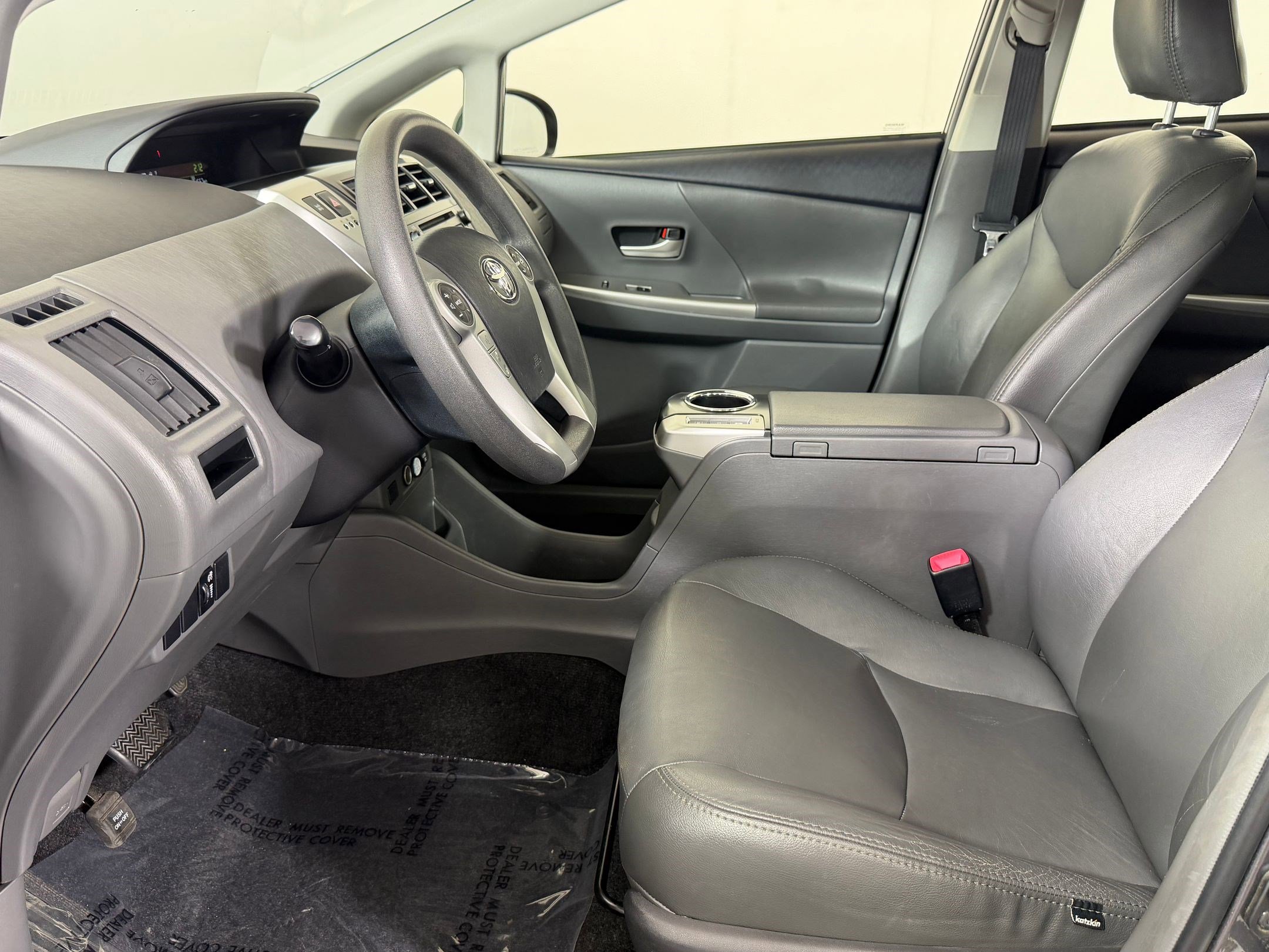 Used 2012 Toyota Prius V Three FWD image 5