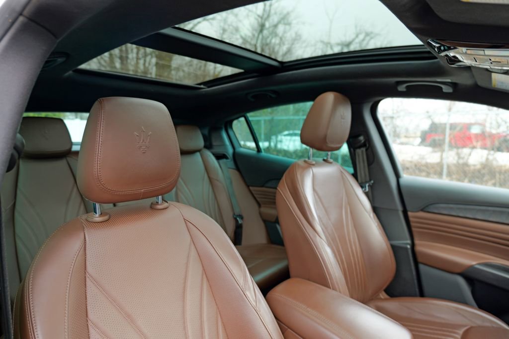 Certified 2023 Maserati Grecale GT image 37