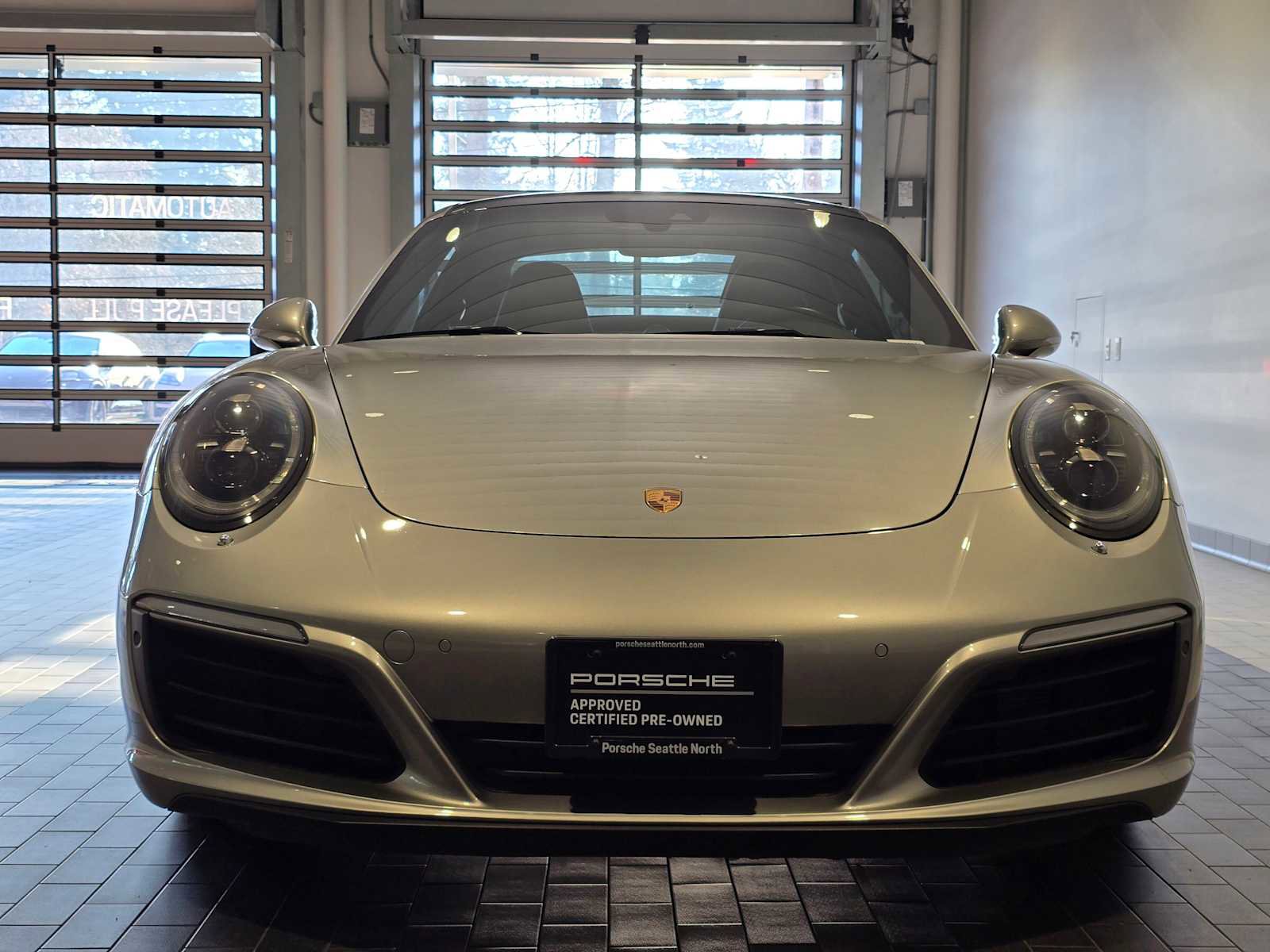 Used 2017 Porsche 911 Carrera 4S image 9