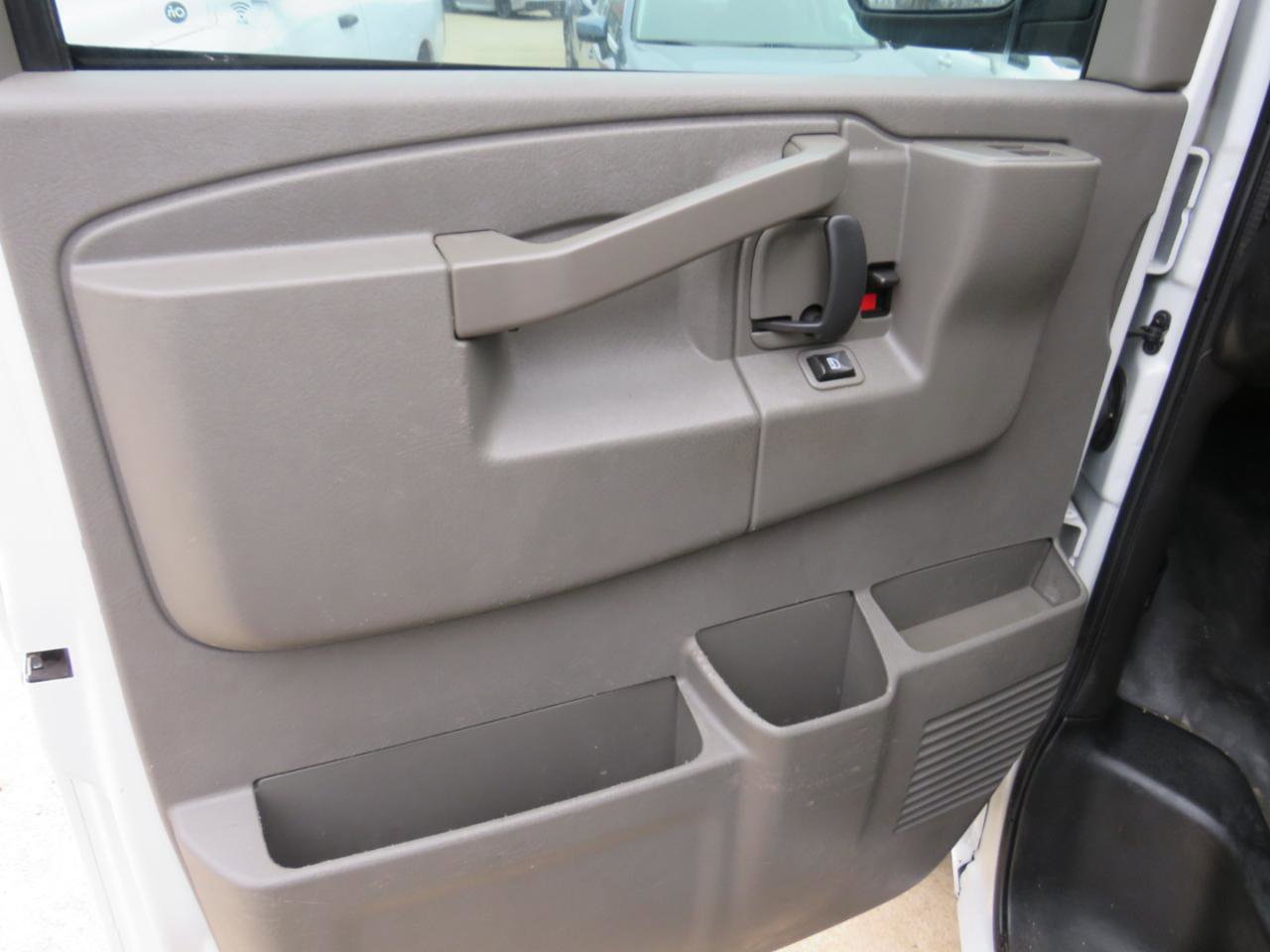 Used 2019 Chevrolet Express 2500 Extended w/ Driver Convenience Package RWD image 11
