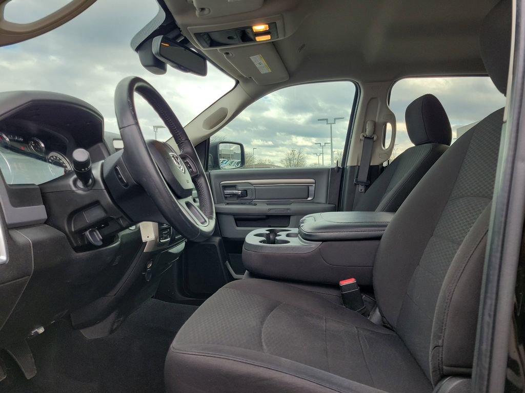 Used 2019 RAM 1500 Classic Warlock w/ Electronics Group image 16