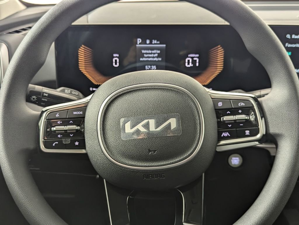 New 2025 Kia Sorento LX FWD image 17