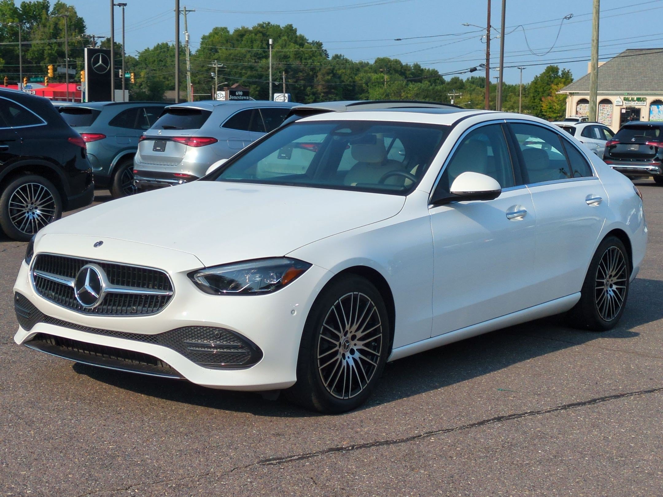 Used 2024 Mercedes-Benz C 300 4MATIC Sedan image 7
