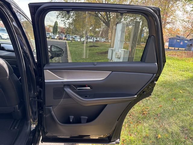 Used 2024 MAZDA CX-90 3.3 Turbo w/ Premium Package image 13