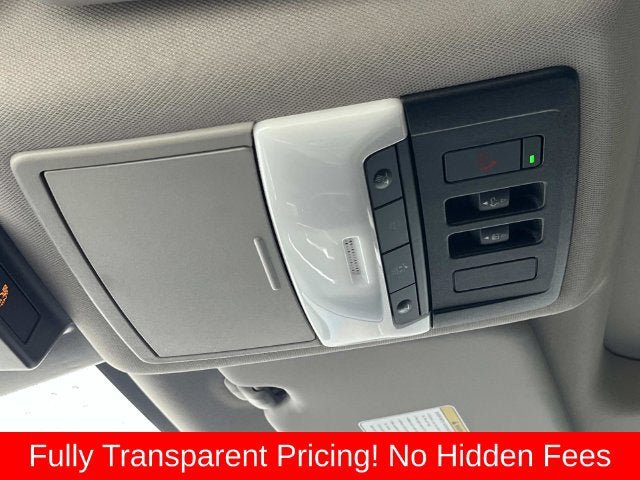Used 2024 Nissan Rogue Platinum w/ Platinum Premium Package AWD/4WD image 33