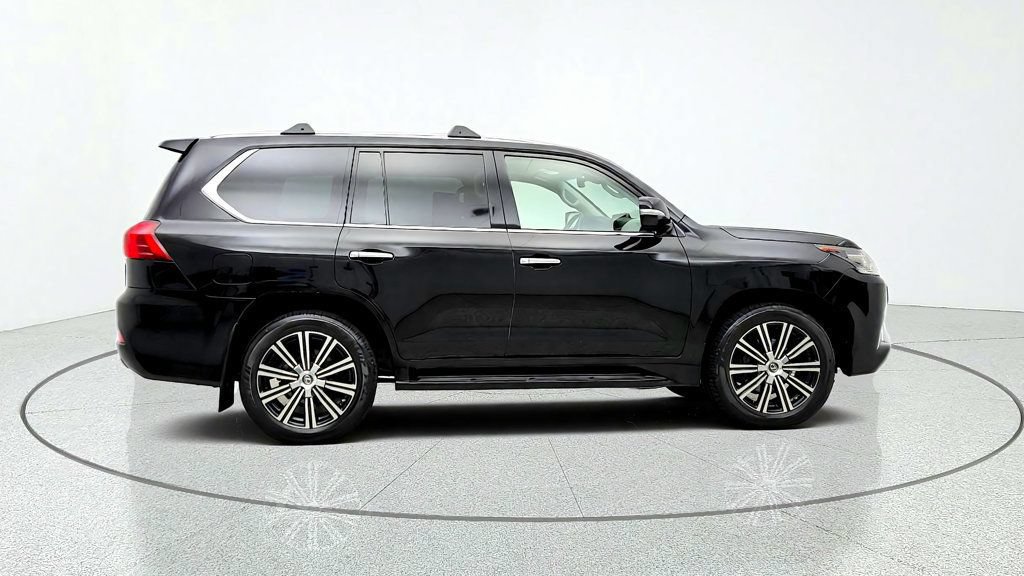 Used 2019 Lexus LX 570 4WD w/ Luxury Package image 4