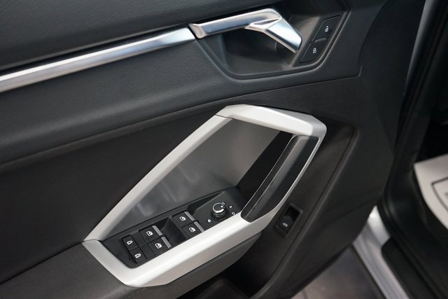 Used 2021 Audi Q3 2.0T Premium image 23