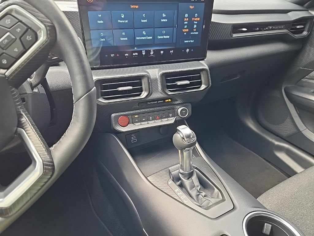 Used 2024 Ford Mustang Coupe RWD image 22