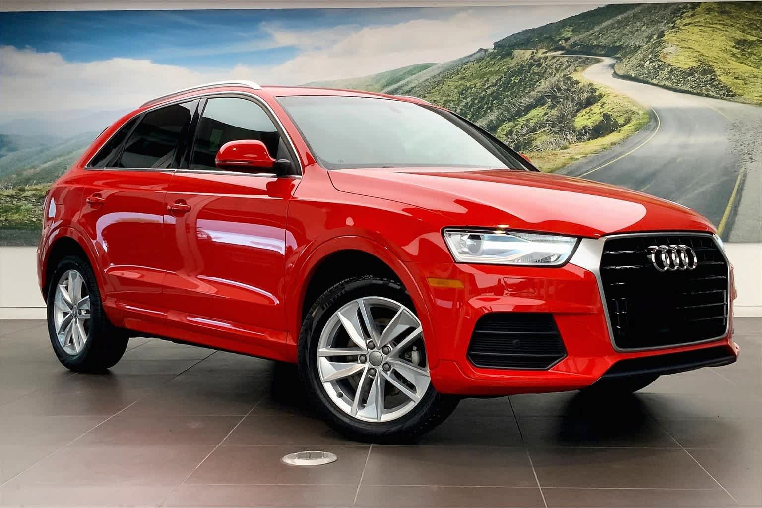 Used 2017 Audi Q3 2.0T Premium Plus w/ Premium Plus Package FWD image 2