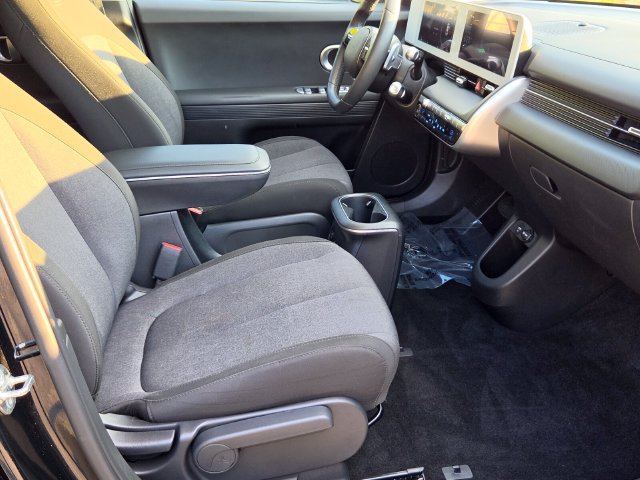 Used 2024 Hyundai Ioniq 5 SEL RWD image 18