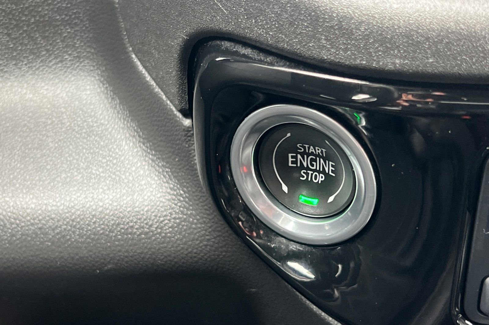 Used 2022 Chevrolet Silverado 1500 LT Trail Boss w/ LT Trail Boss Premium Package image 22