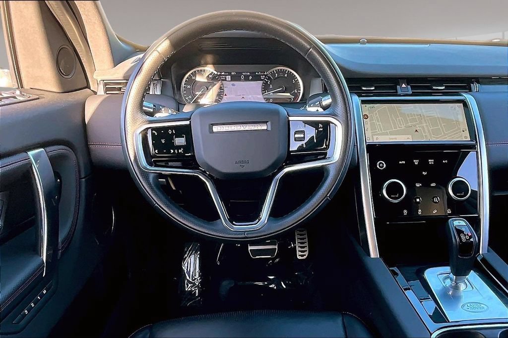 Certified 2022 Land Rover Discovery Sport SE R-Dynamic AWD/4WD image 8