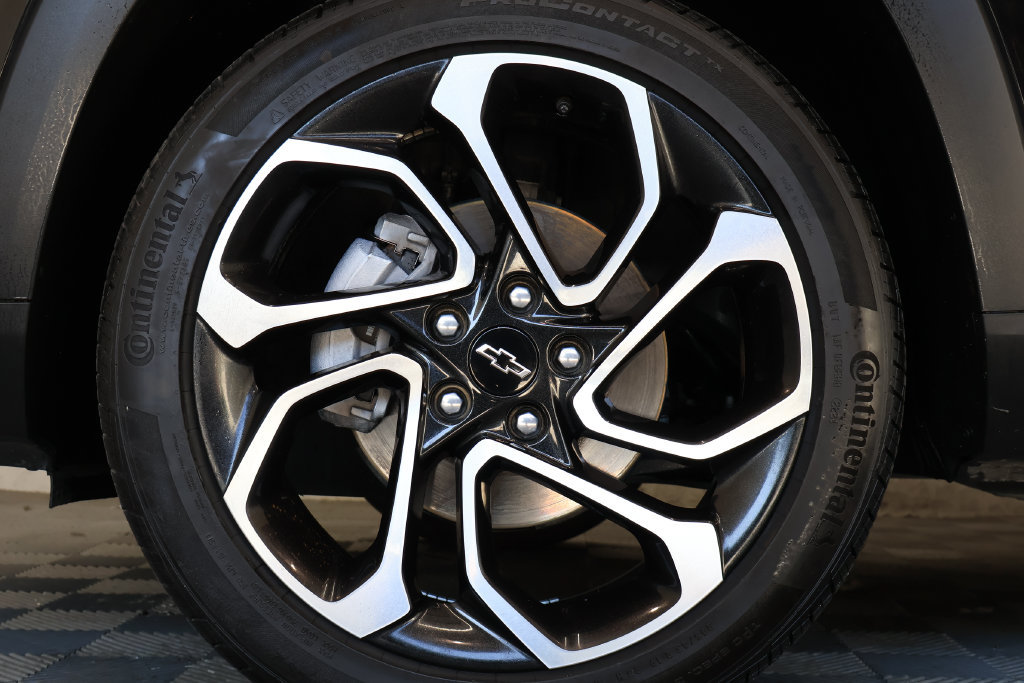 Used 2025 Chevrolet Trax RS w/ Driver Confidence Package FWD image 11
