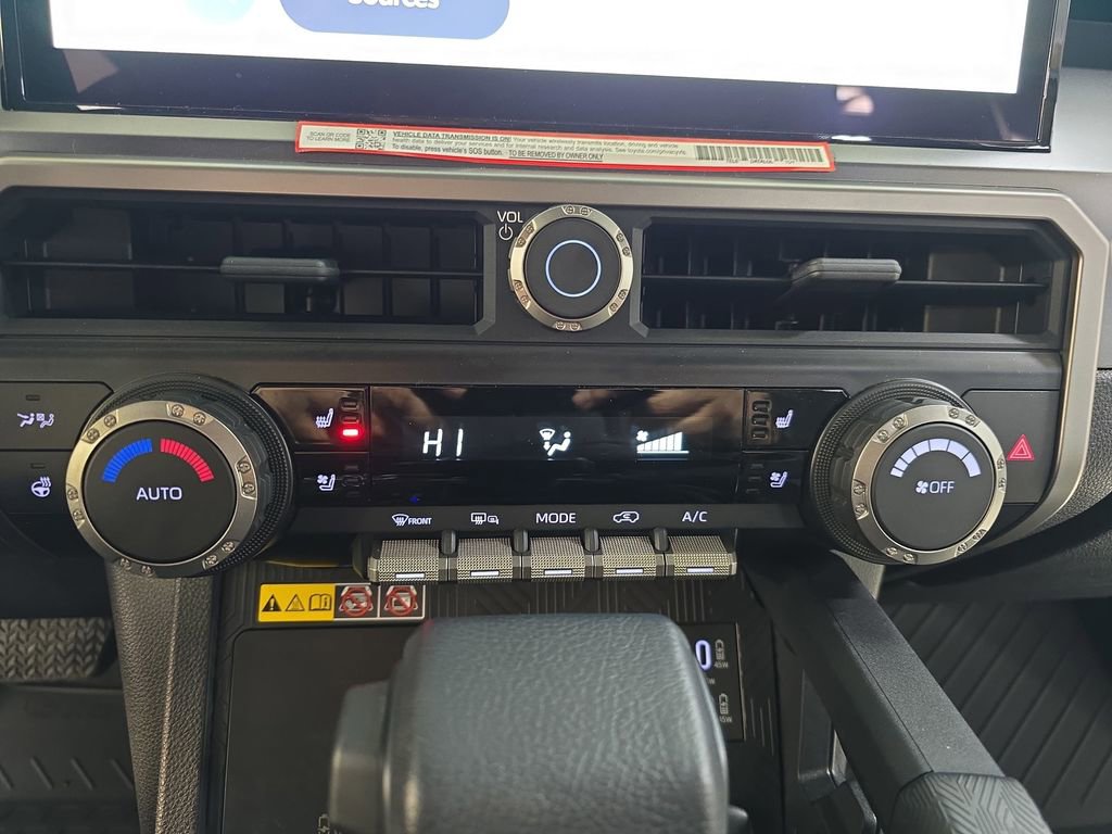 Certified 2025 Toyota 4Runner TRD Off-Road Premium image 25