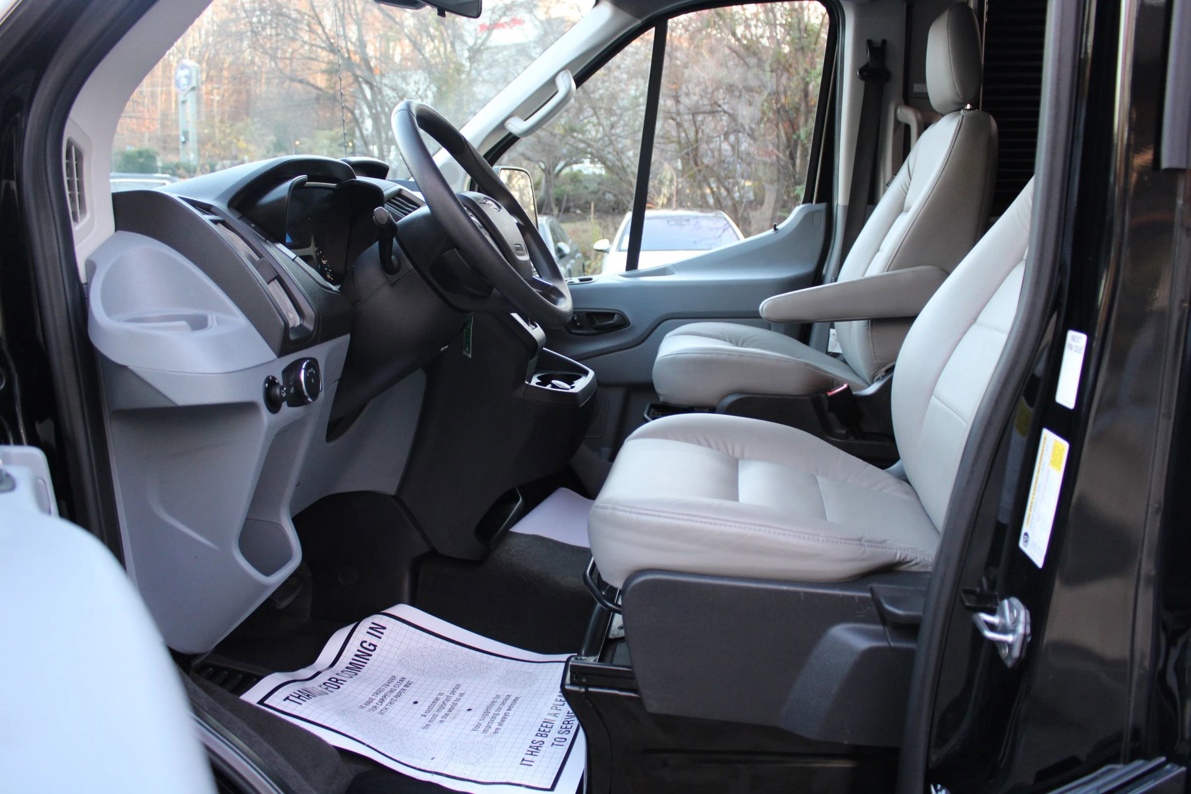 Used 2019 Ford Transit 350 XLT image 16