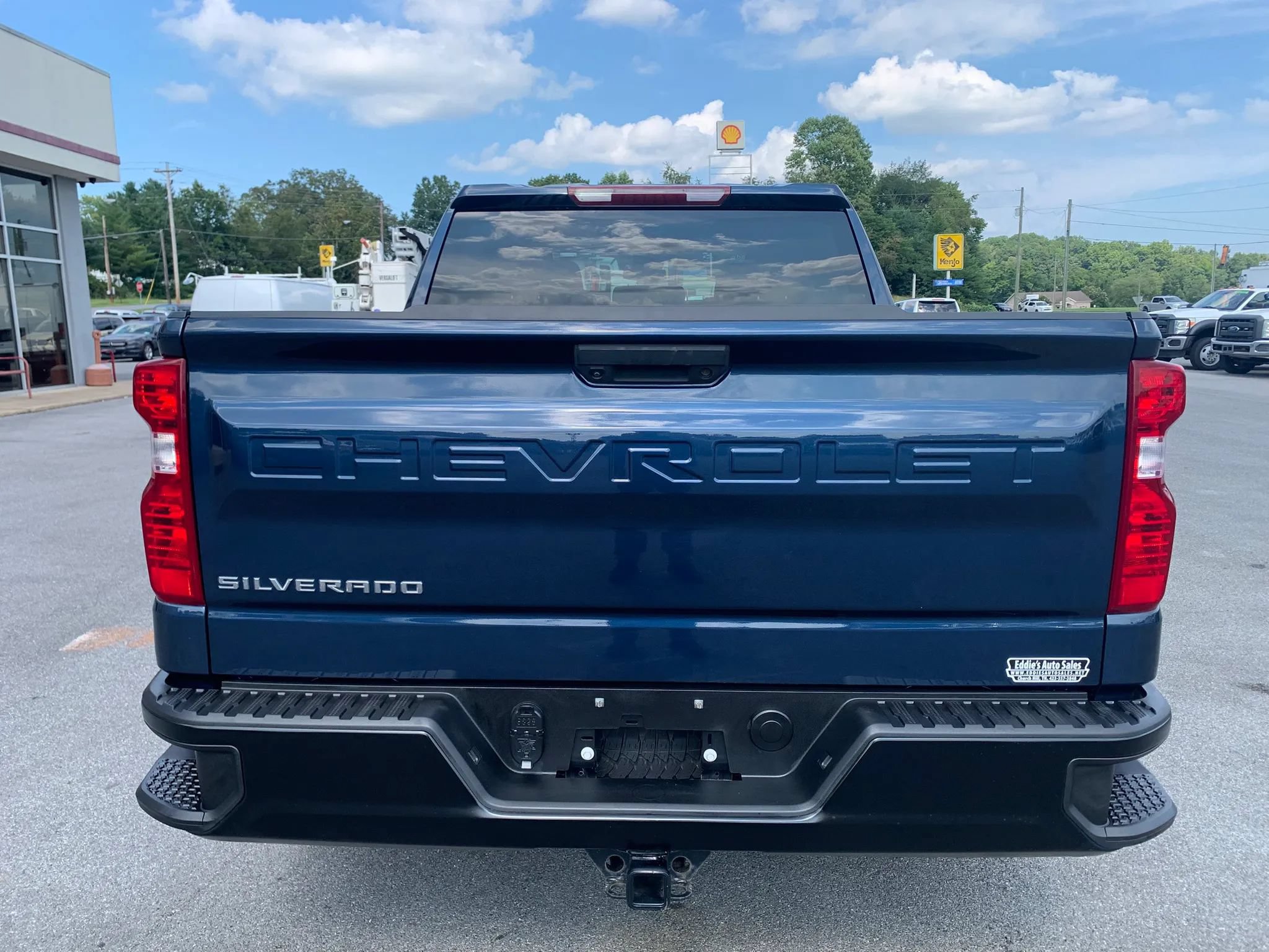Used 2023 Chevrolet Silverado 1500 W/T w/ Trailering Package AWD/4WD image 6