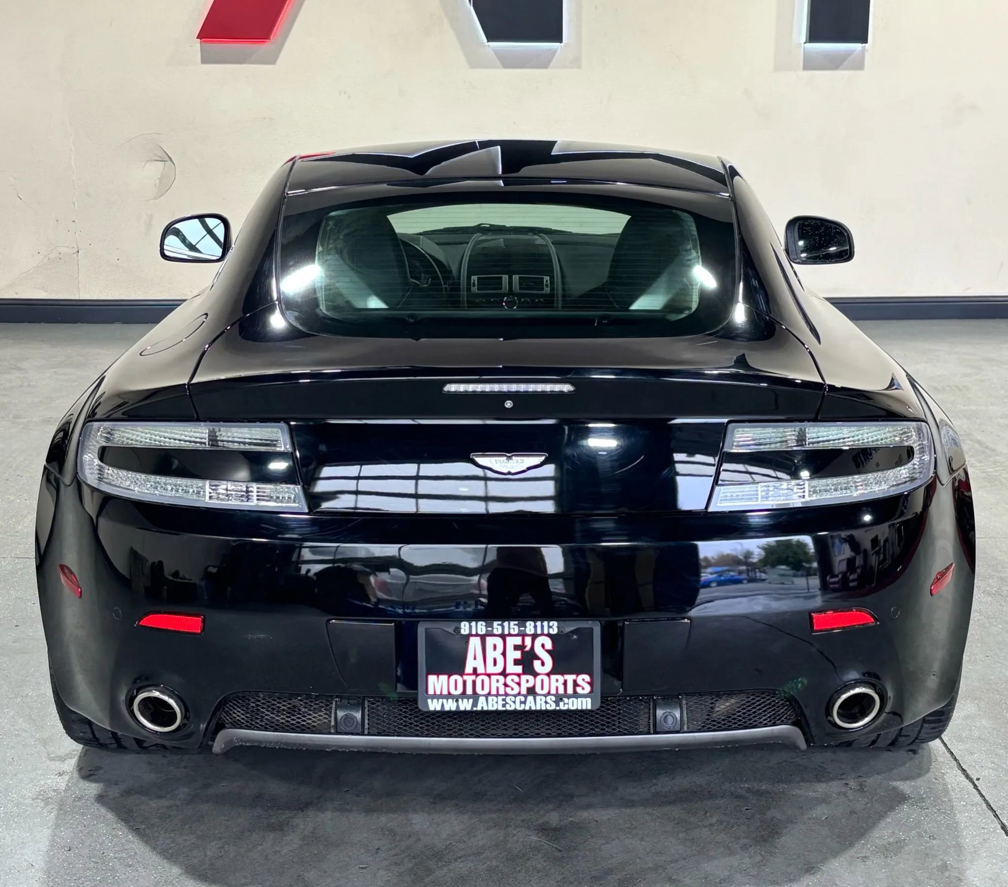 Used 2010 Aston Martin V8 Vantage Coupe RWD image 5