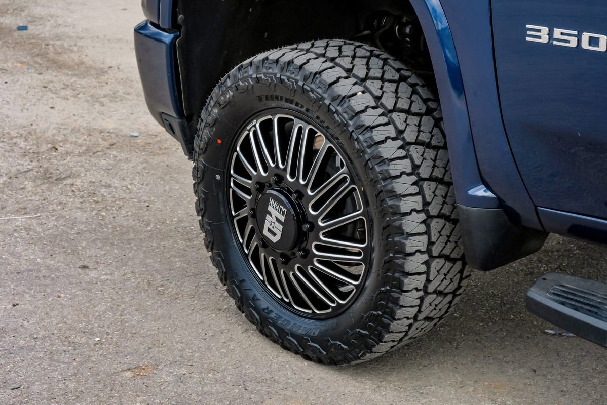 Used 2021 Chevrolet Silverado 3500 High Country image 65