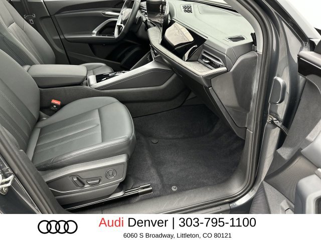 Used 2025 Audi Q5 Premium w/ Convenience Package AWD/4WD image 25