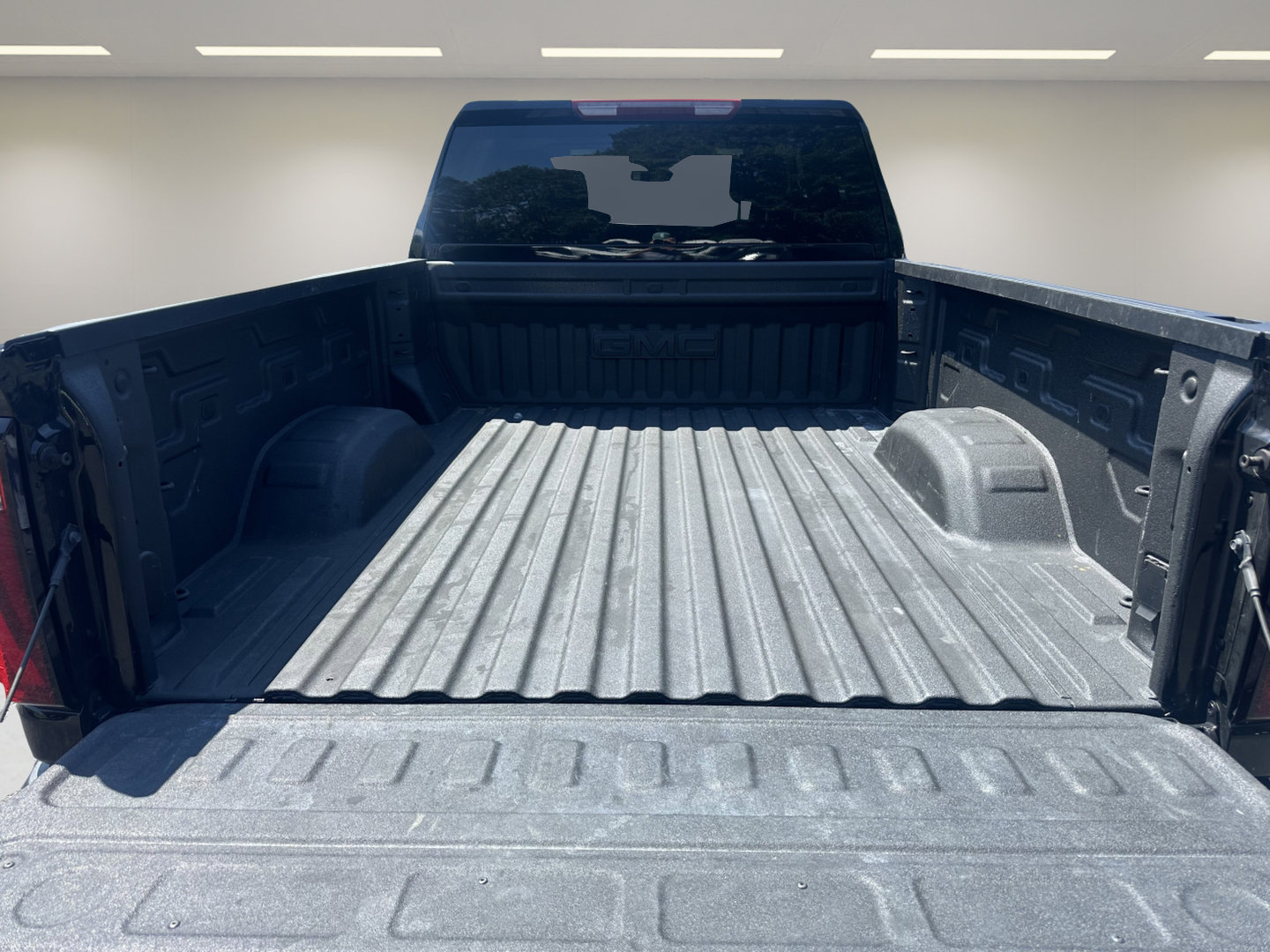 Used 2026 GMC Sierra 2500 SLT w/ SLT Convenience Package AWD/4WD image 7