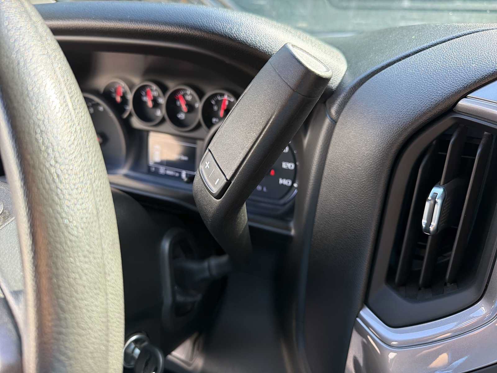 Used 2020 Chevrolet Silverado 1500 Custom Trail Boss w/ Custom Convenience Package AWD/4WD image 15