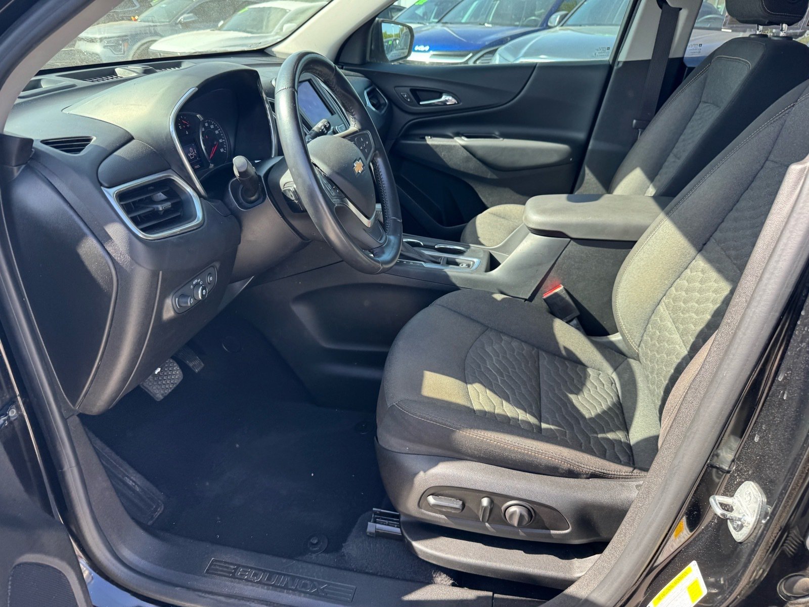 Used 2020 Chevrolet Equinox LT FWD image 10