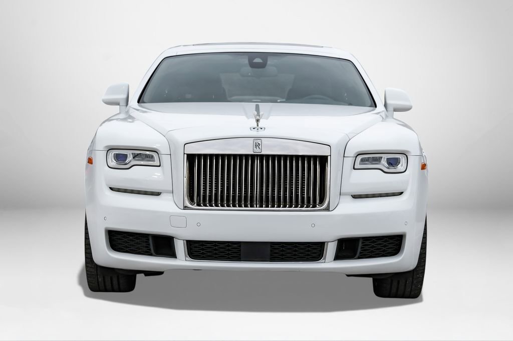 Used 2019 Rolls-Royce Ghost image 3