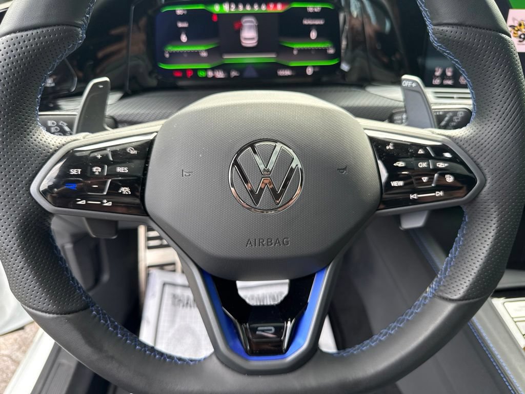 Used 2024 Volkswagen Golf R AWD/4WD image 24