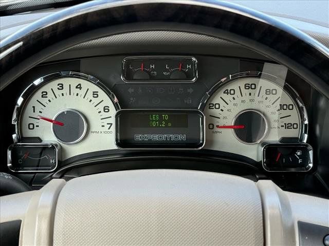 Used 2013 Ford Expedition Limited RWD image 19