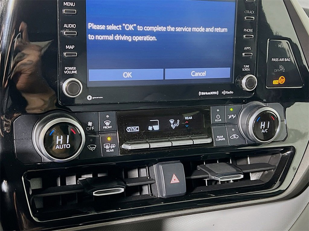 Certified 2022 Toyota Highlander LE image 15