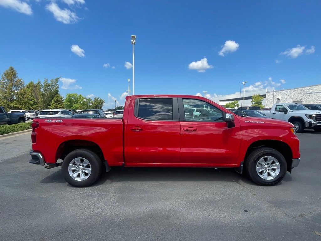Used 2026 Chevrolet Silverado 1500 LT AWD/4WD image 8
