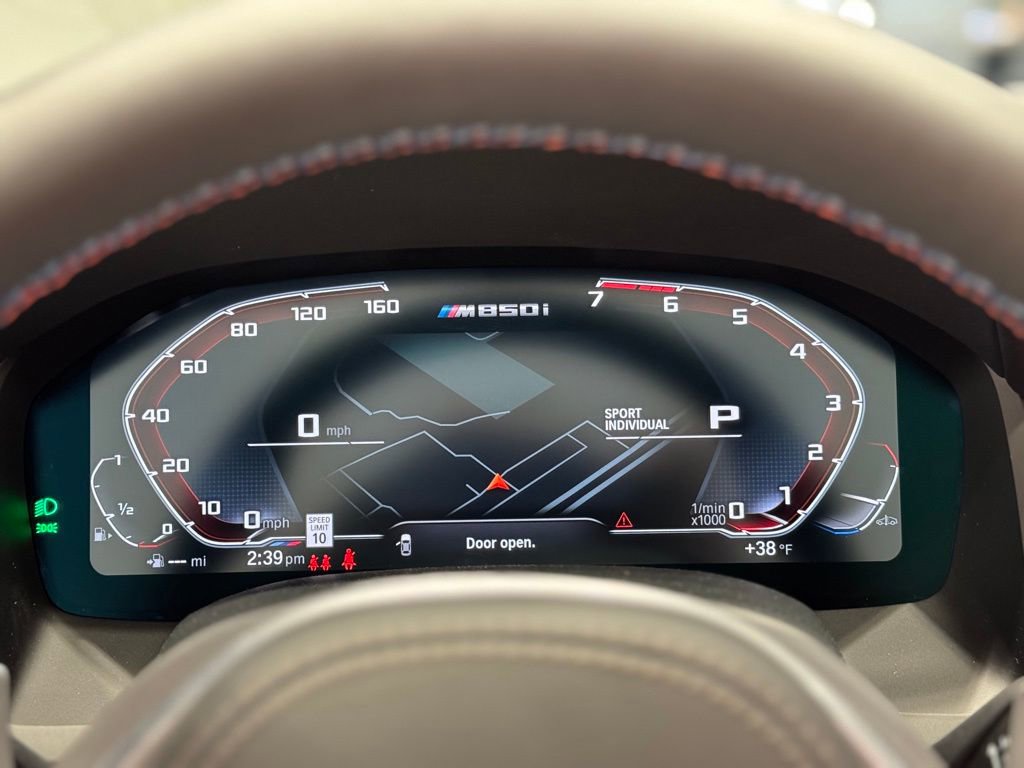 Used 2026 BMW M850i xDrive Convertible w/ M Sport Professional Package image 30