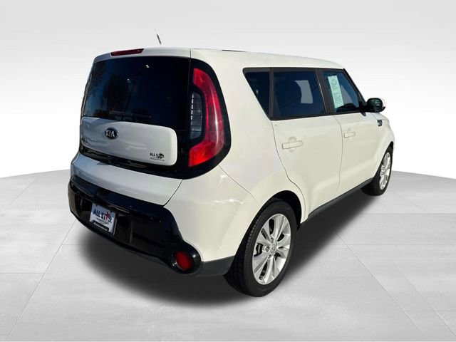 Used 2016 Kia Soul + image 9