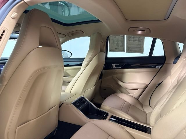 Used 2018 Porsche Panamera 4 AWD/4WD image 34