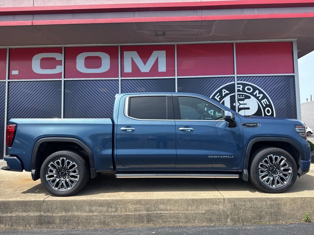 Used 2025 GMC Sierra 1500 Denali Ultimate AWD/4WD image 4