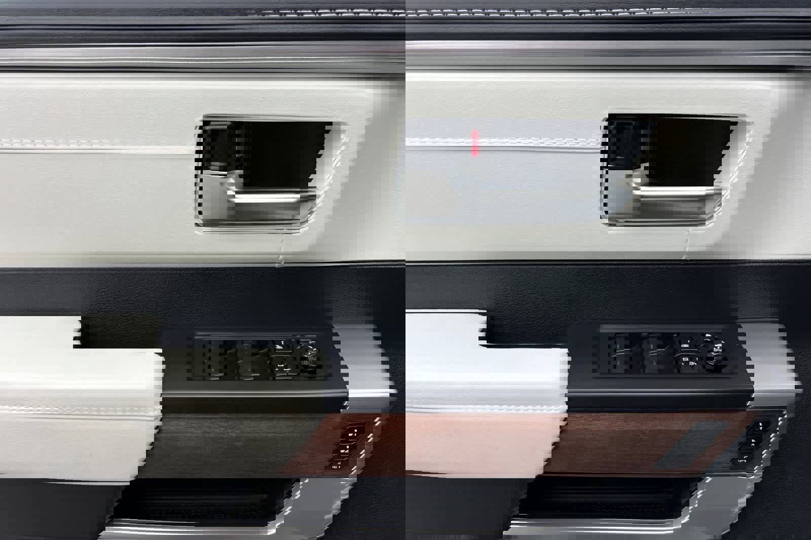 Used 2024 Toyota Tundra Capstone image 13