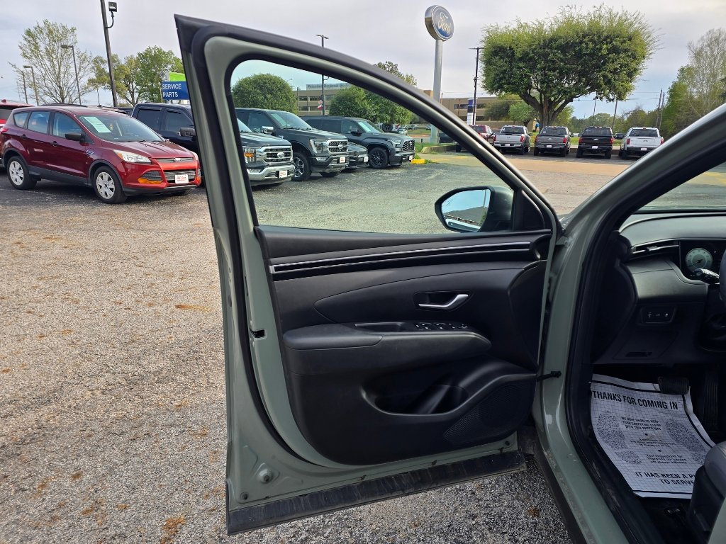 Used 2023 Hyundai Santa Cruz SEL Premium image 16