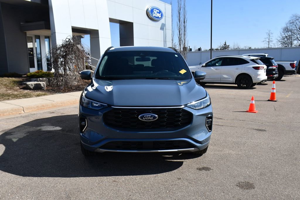 Used 2023 Ford Escape ST-Line Elite w/ Premium Technology Package image 10