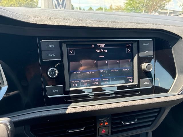 Certified 2024 Volkswagen Jetta Sport FWD image 19
