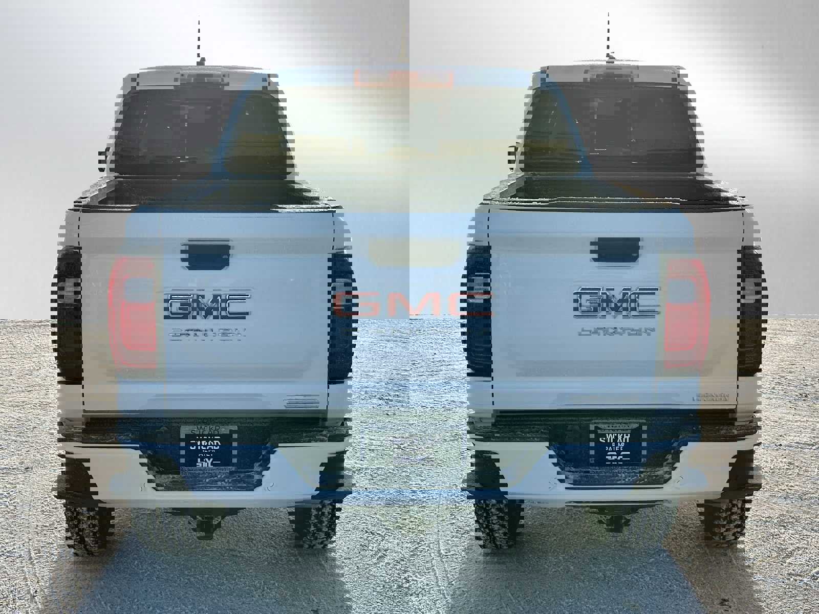 New 2026 GMC Canyon Elevation w/ Convenience Package image 4