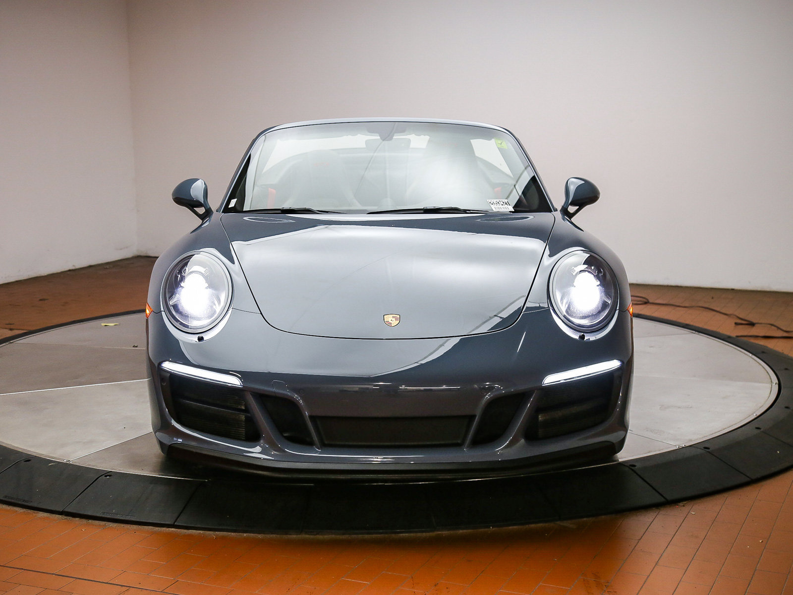 Certified 2018 Porsche 911 Carrera GTS RWD image 3